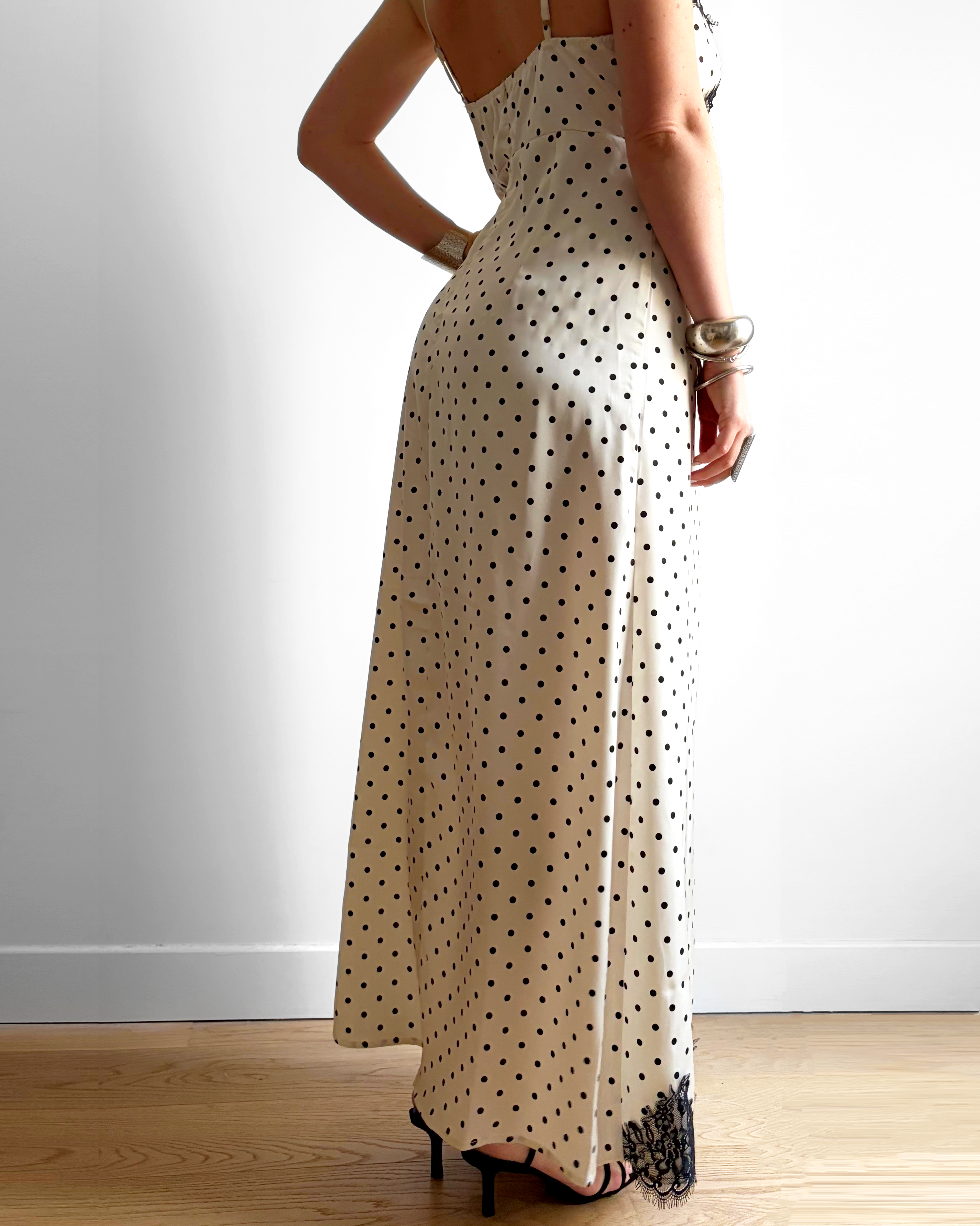 ROBE BETTY