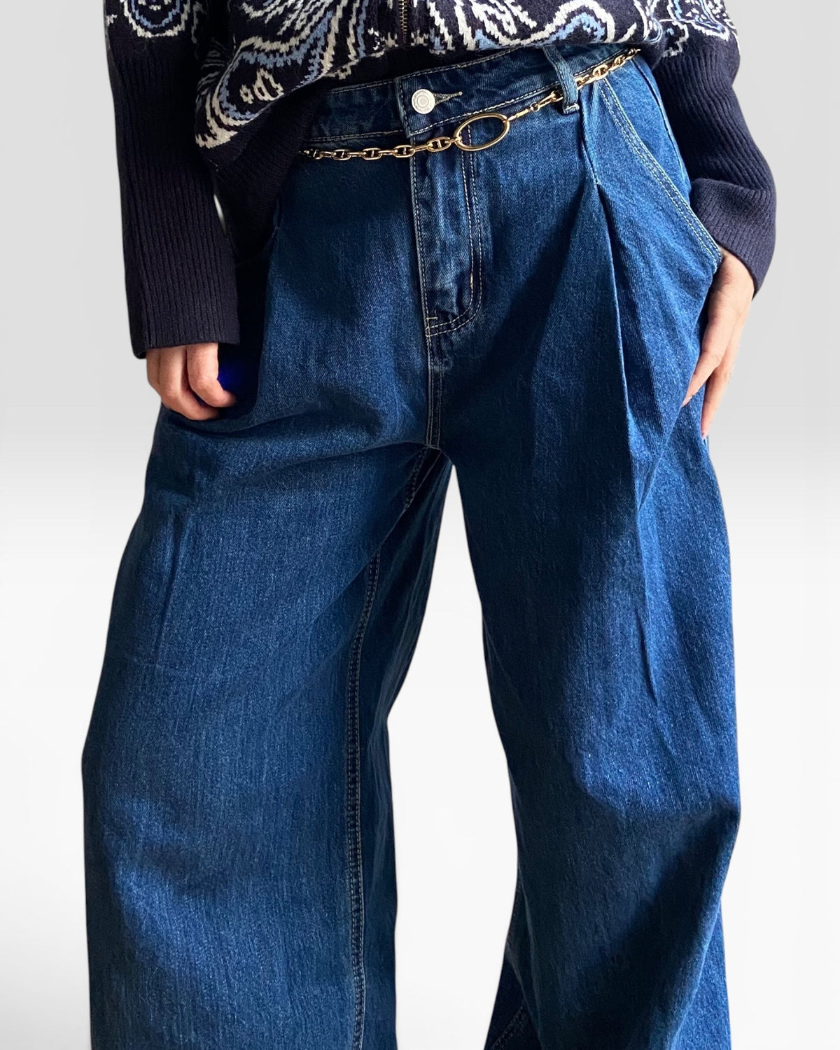 LEO JEANS