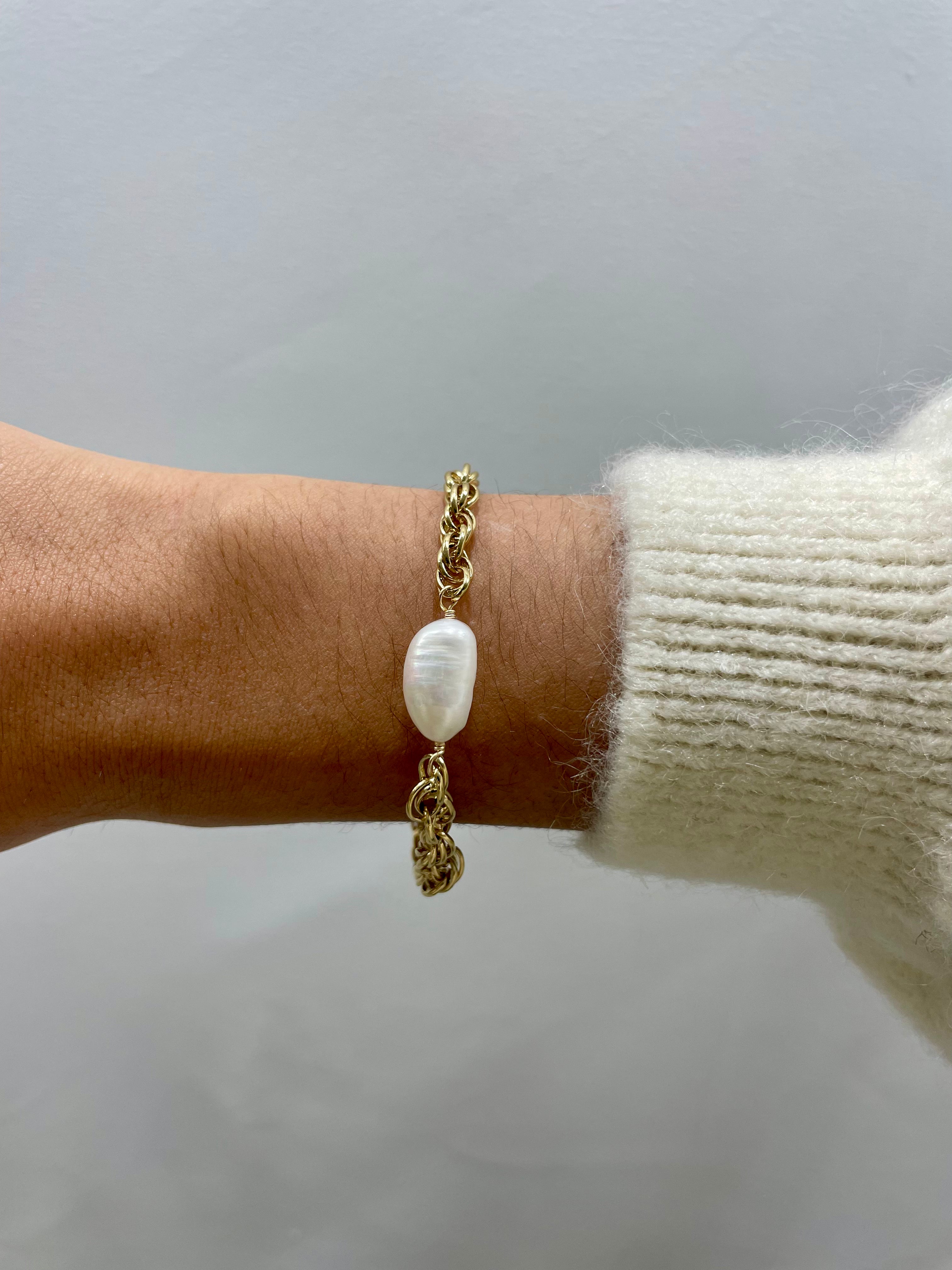 PEARL BRACELET
