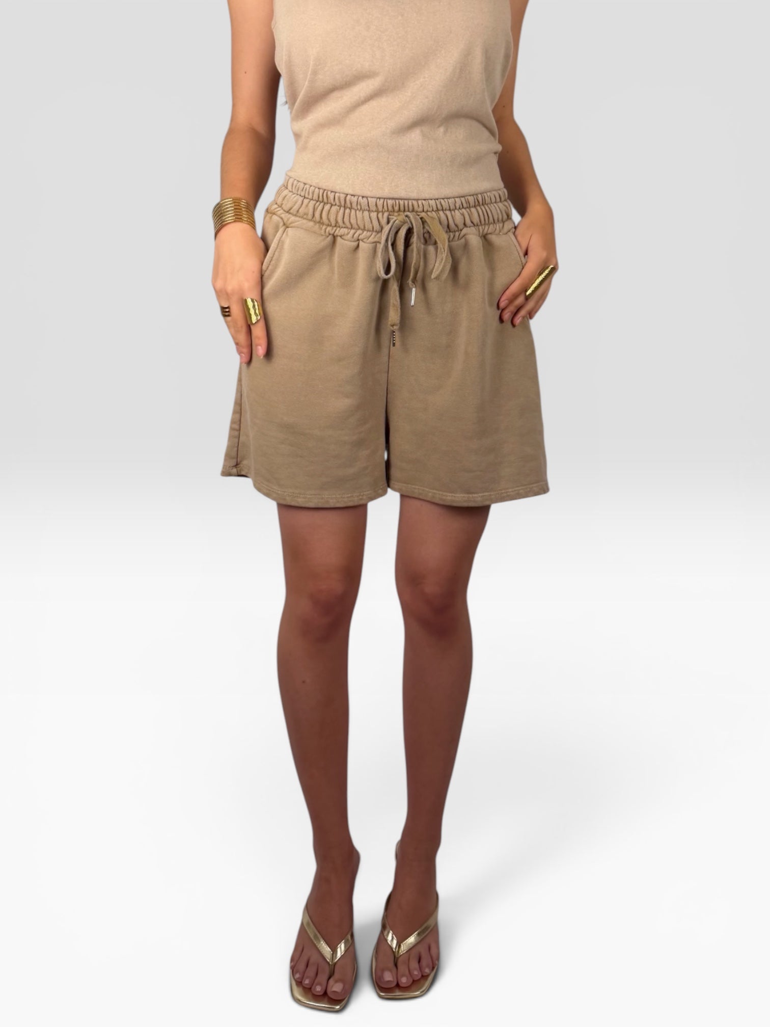 SHORT GOLDIE