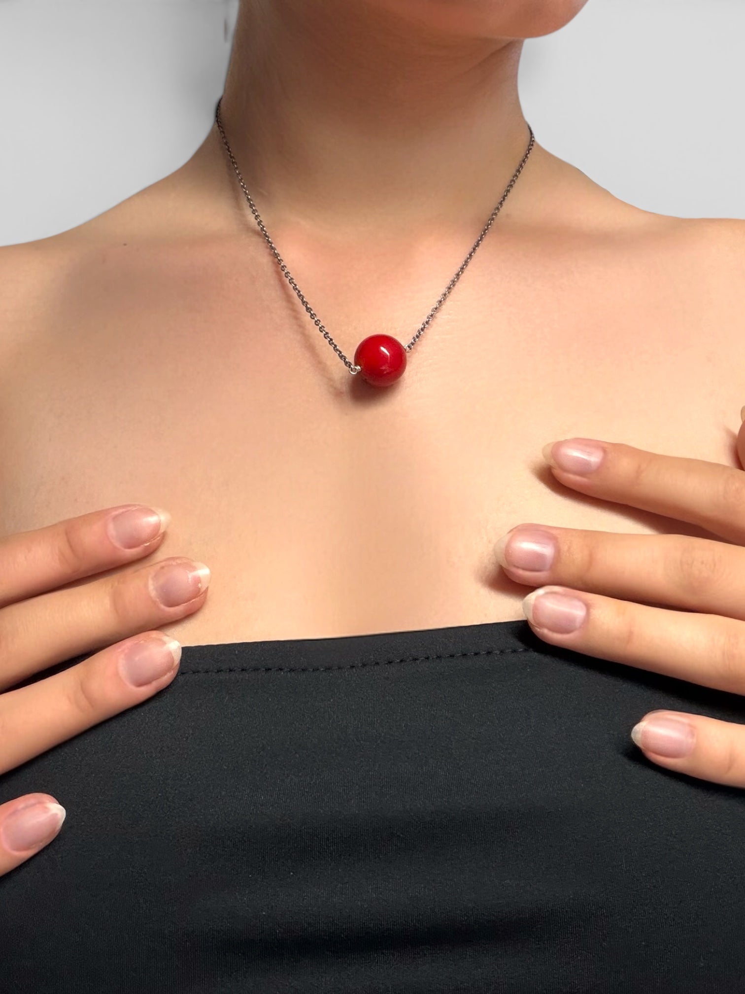 COLLIER PERLE ROUGE