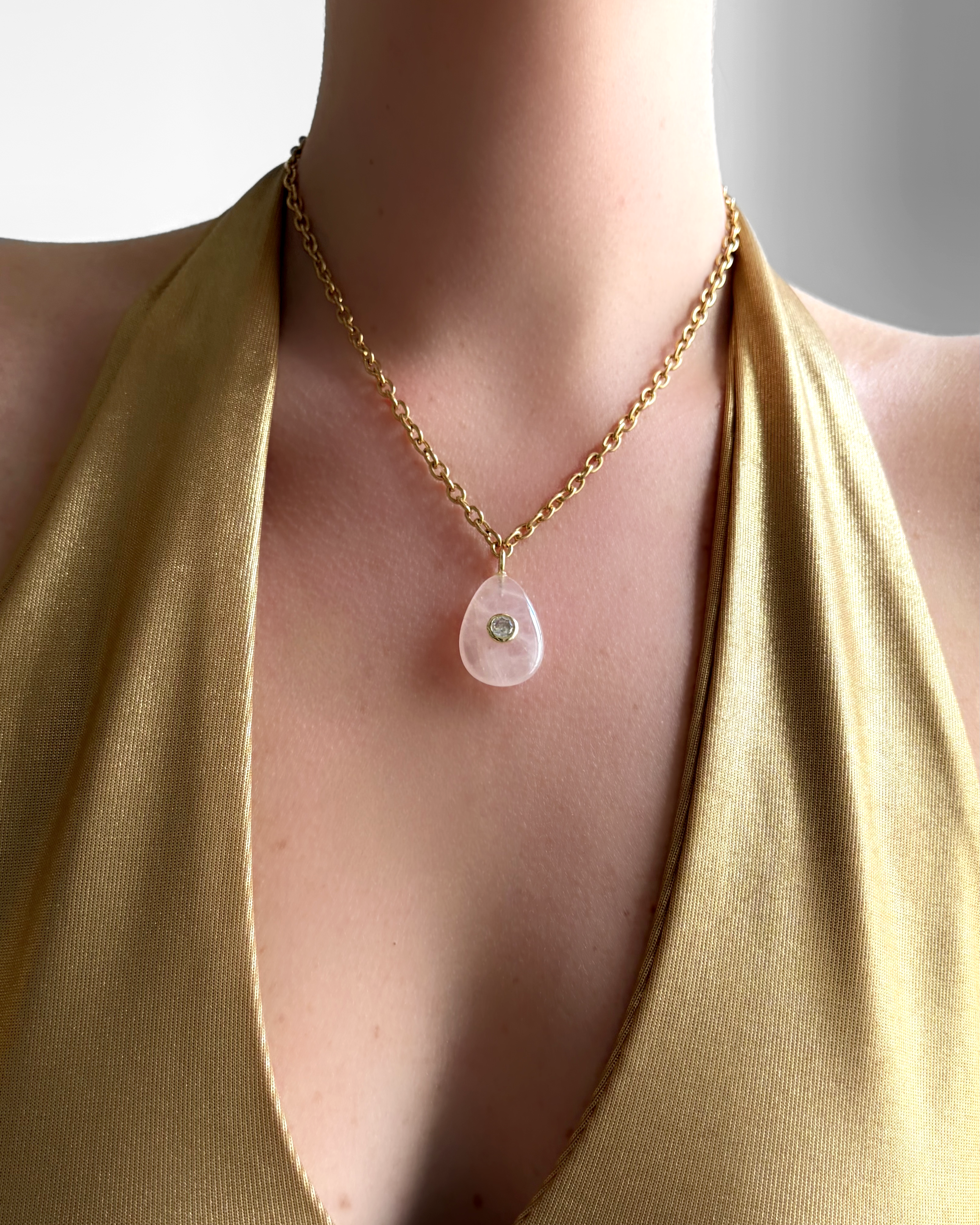 ROSY NECKLACE