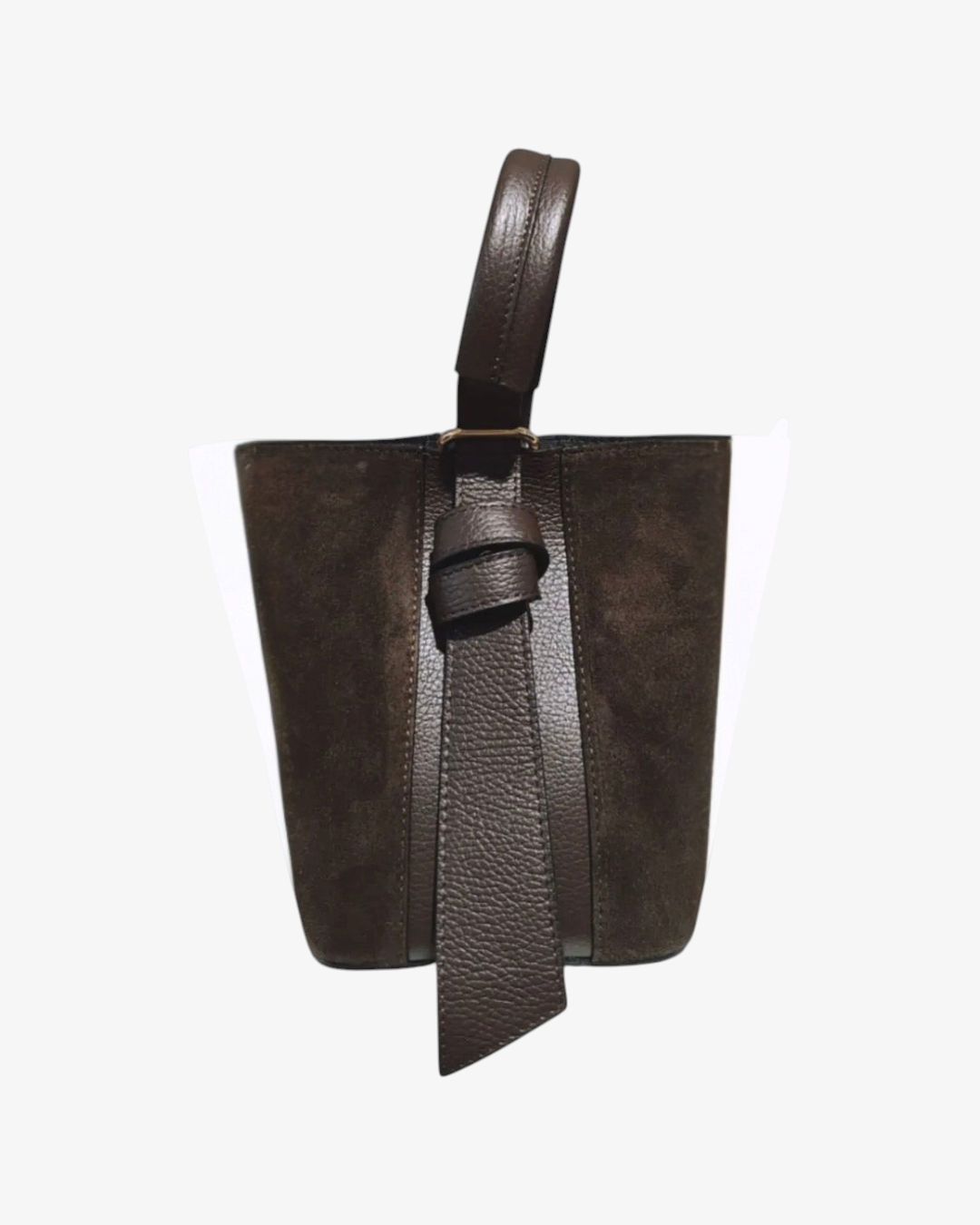 Sac seau HELLES Camilla en daim marron avec anse structurée et détail de nœud en cuir grainé