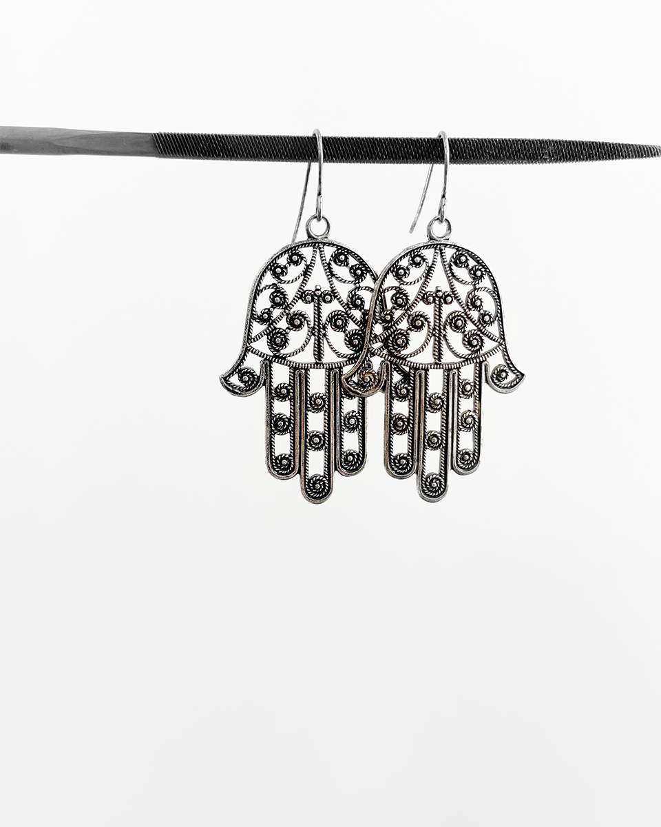 BOUCLES D'OREILLES MAIN