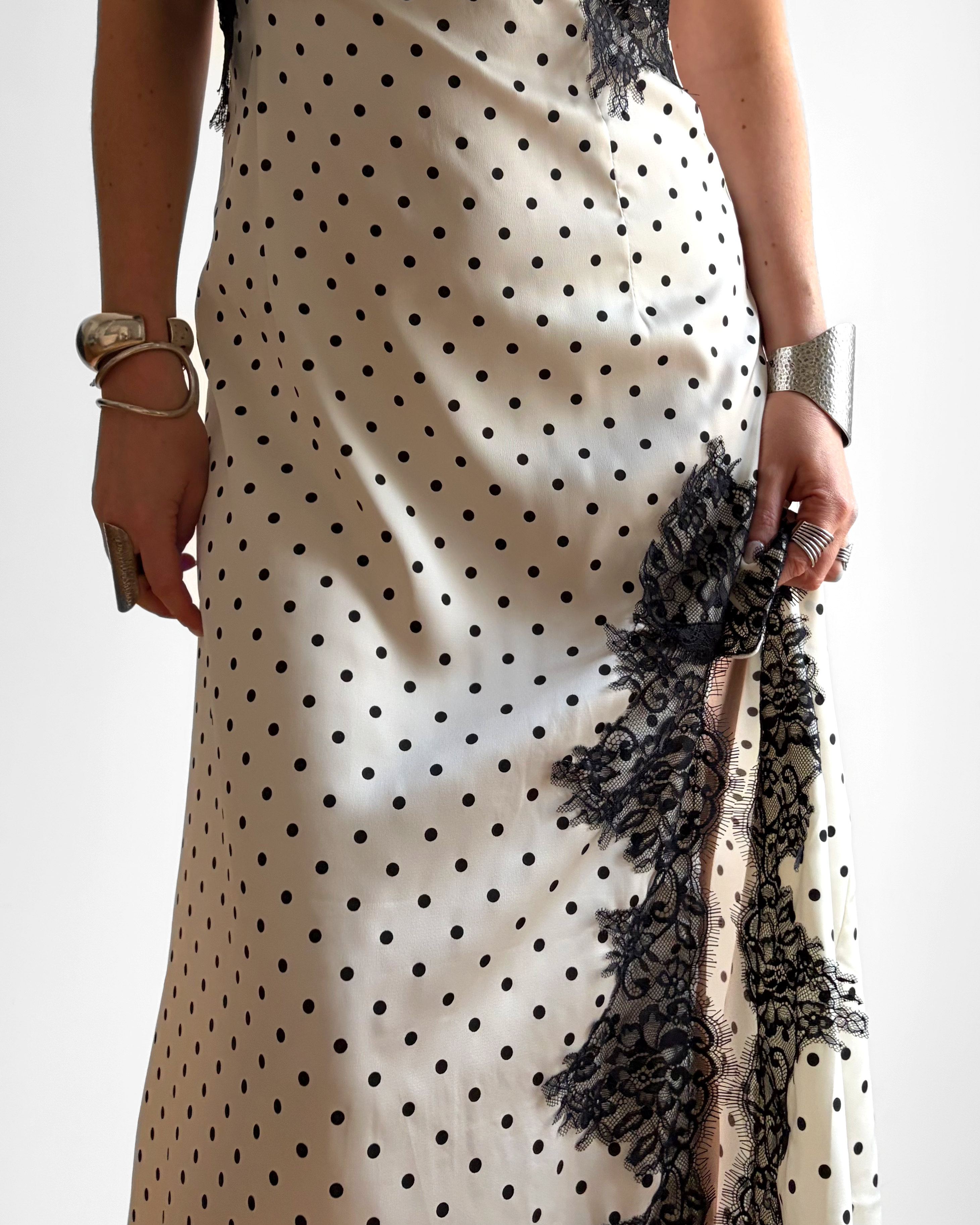 ROBE BETTY