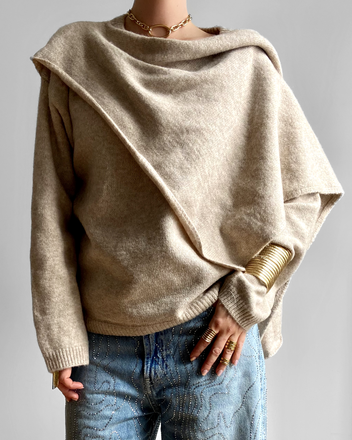 SWEATER