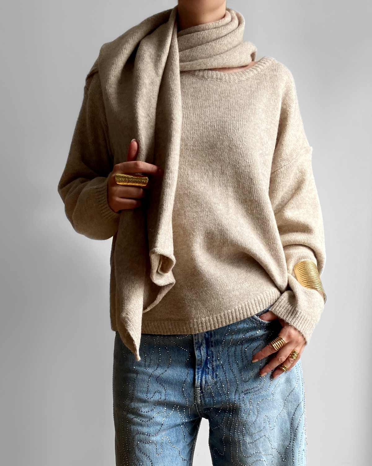 SWEATER