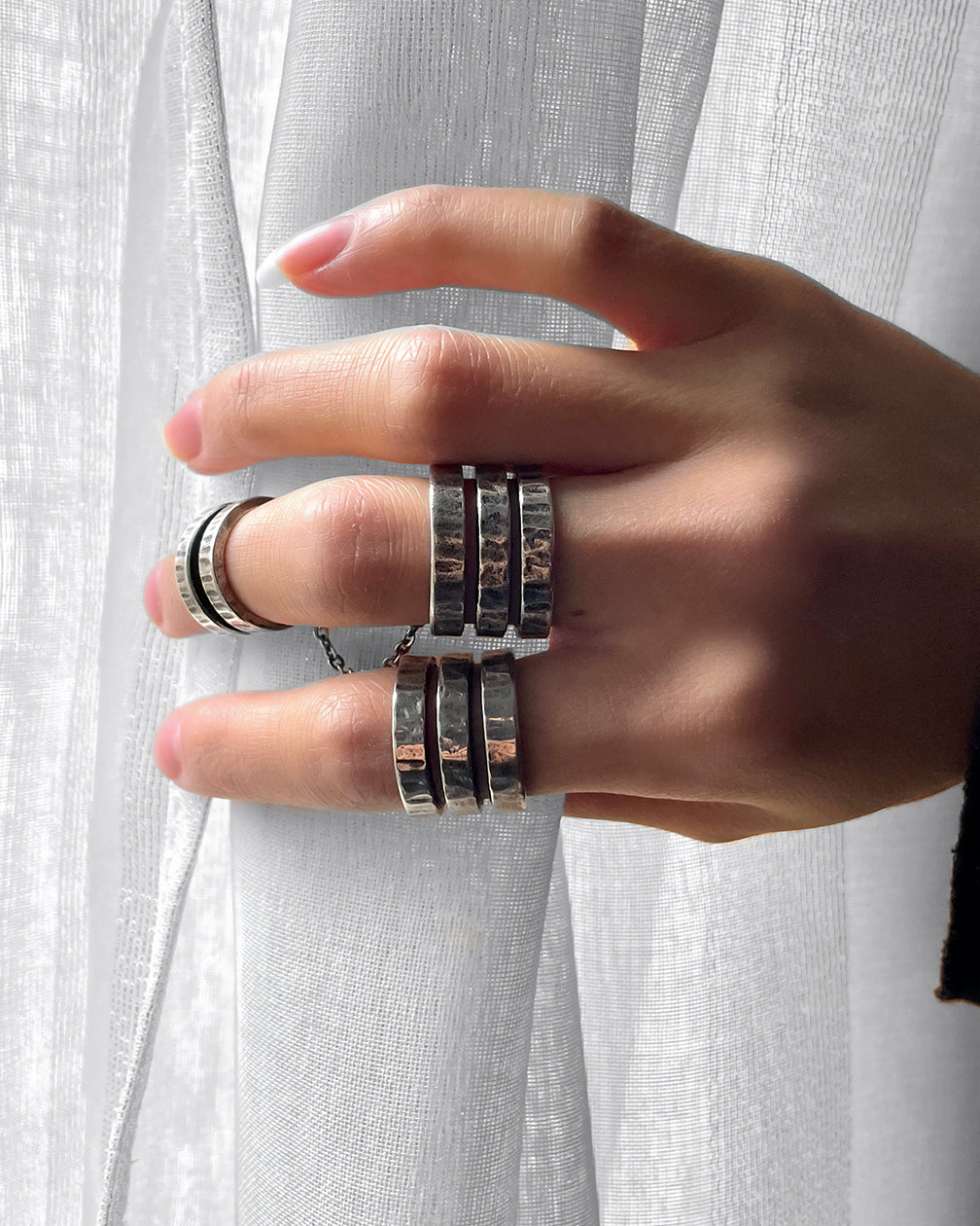 BAGUE CISELÉE