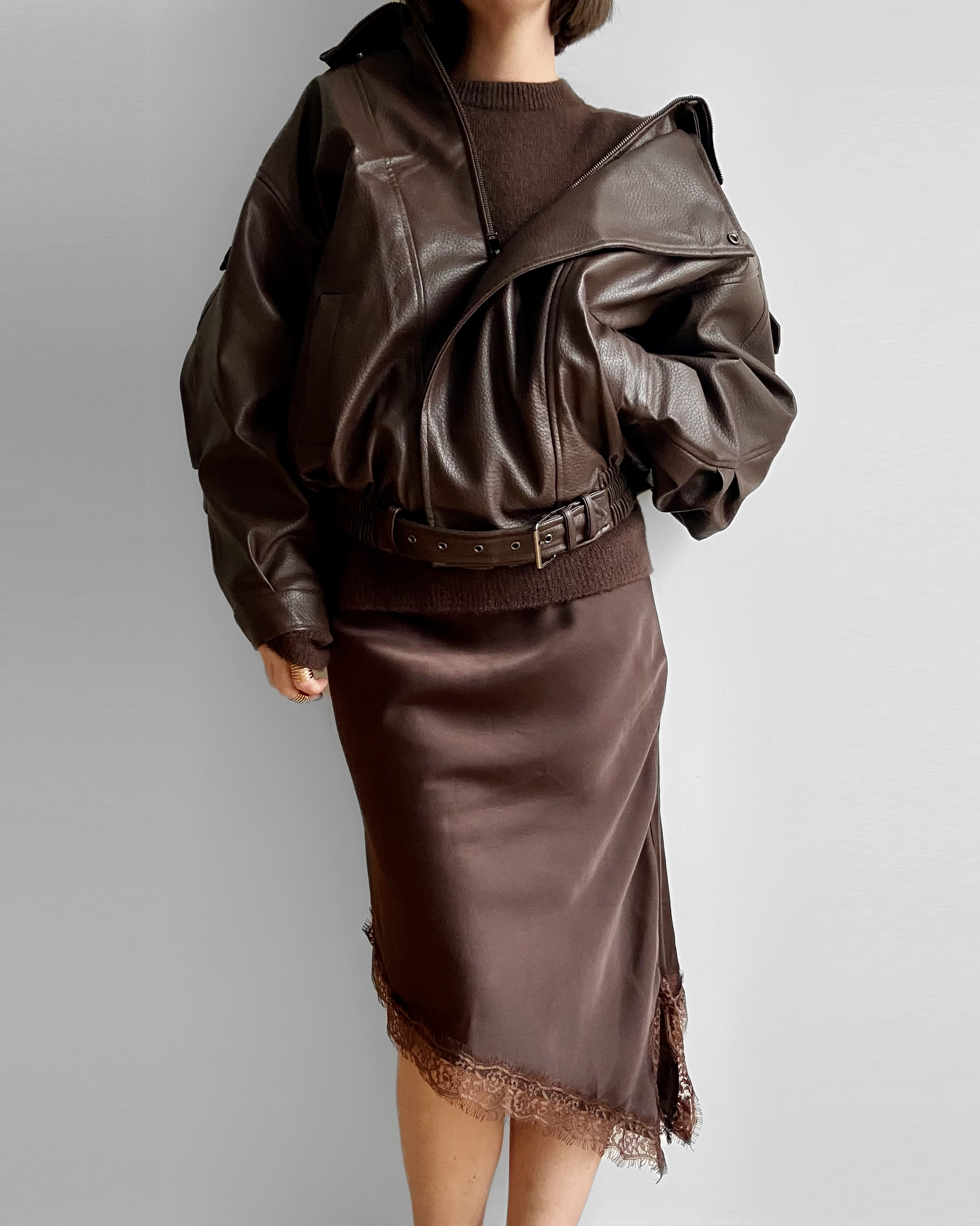 ROBE SATIN DENTELLE
