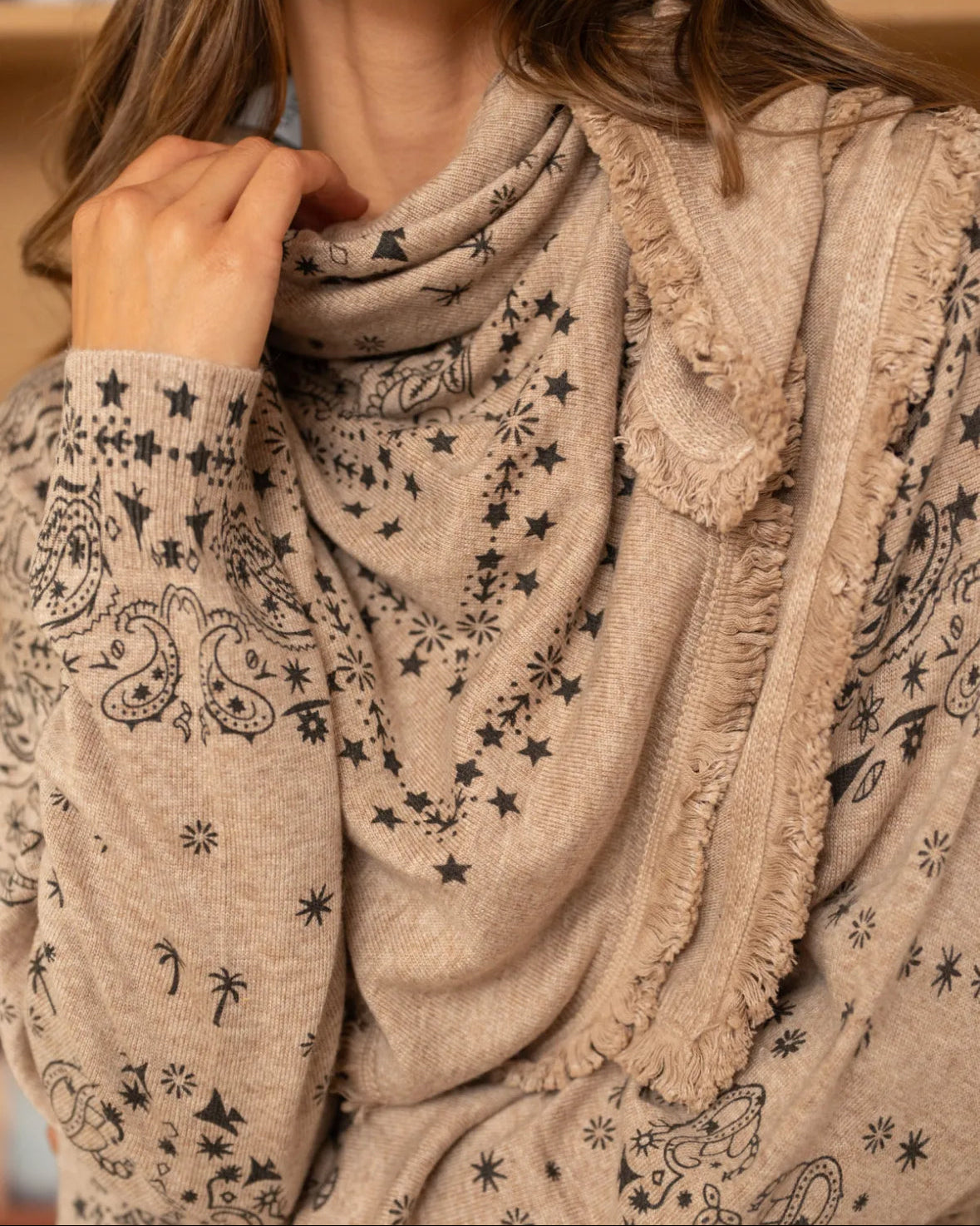 FRINGE BANDANA SCARF