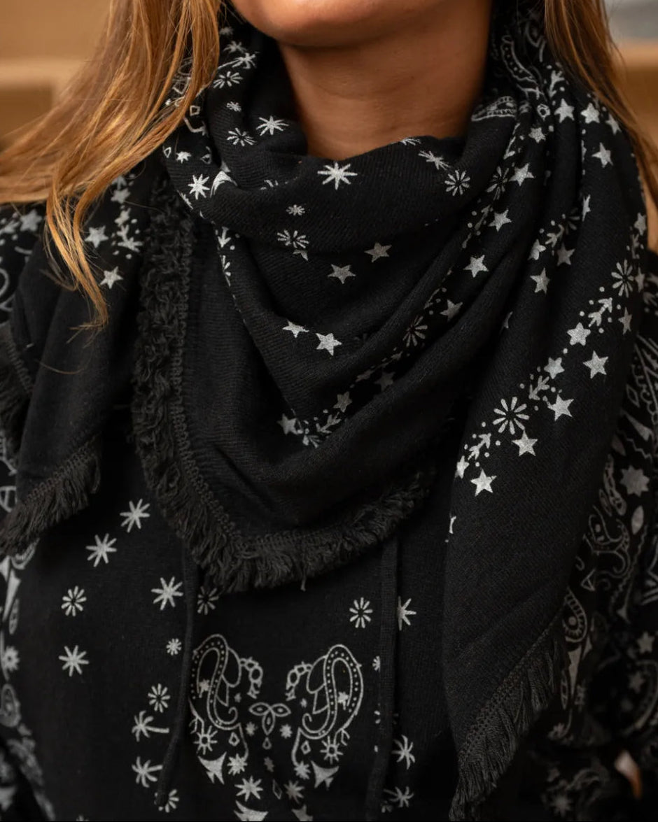 FRINGE BANDANA SCARF