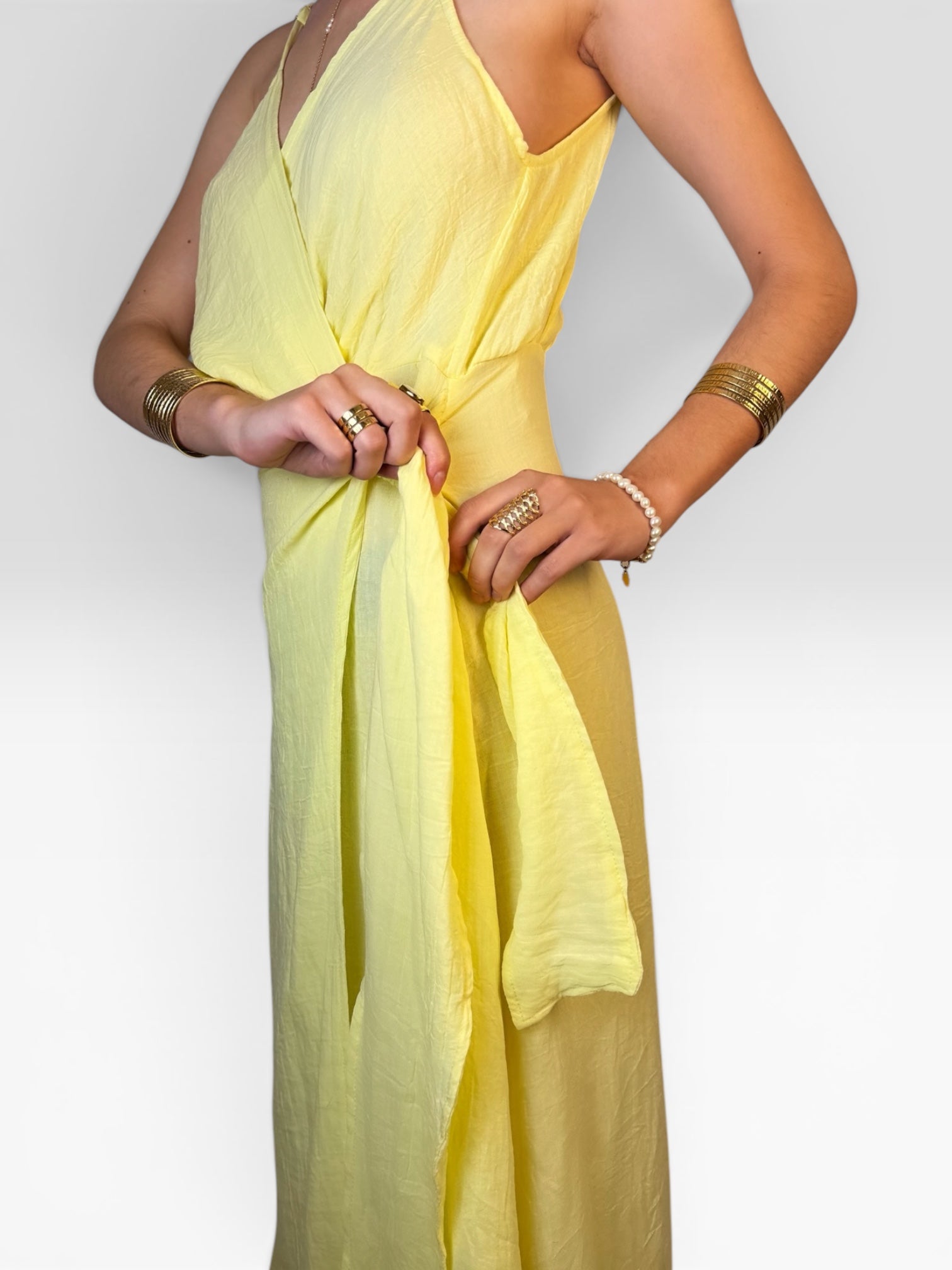 ROBE ALY
