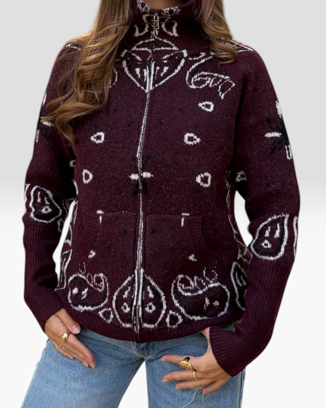 Gilet zippé HELLES Sioux bordeaux à motif bandana blanc, col montant en maille douce, poches avant, style casual.