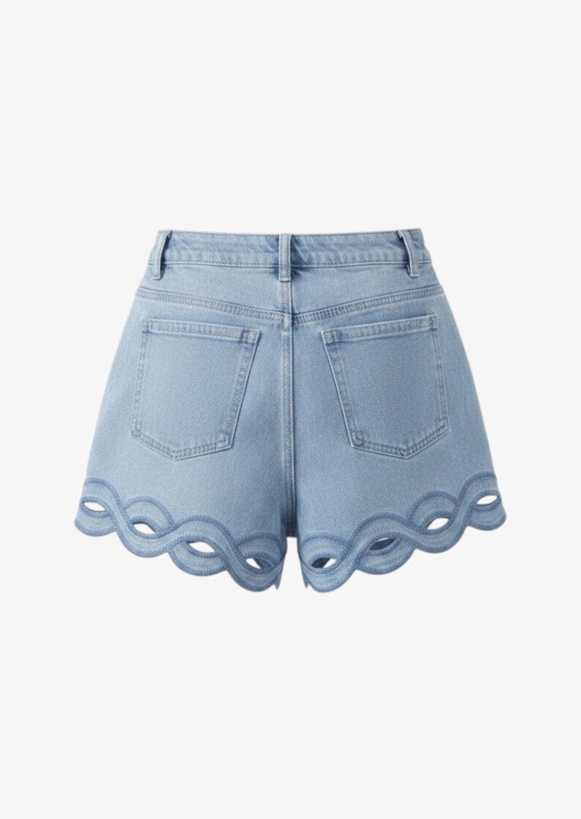 SHORT WAVY